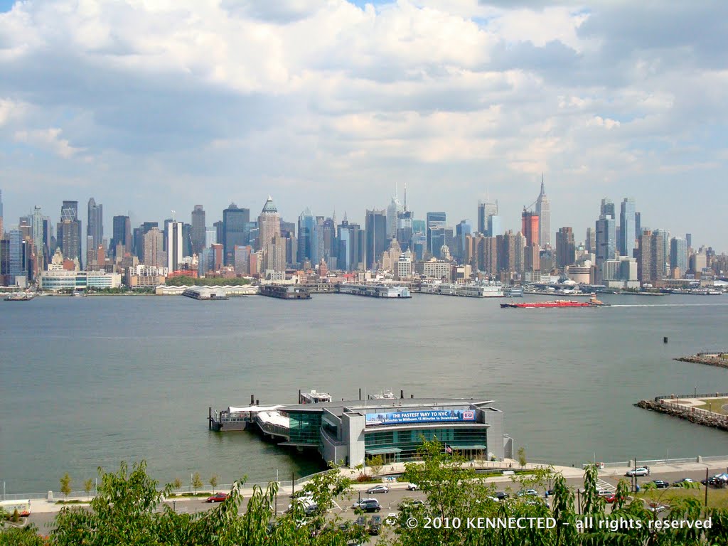 Midtown Manhattan Skyline by KENNECTED