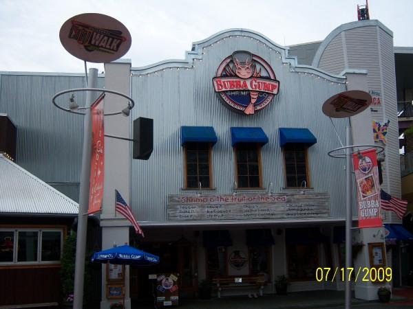 Bubba Gump Shrimp Co. Restaurant by slvrserfr