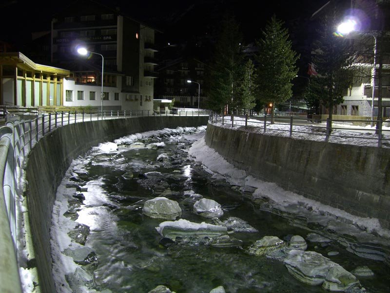 Zermatt bei Nacht by paytric