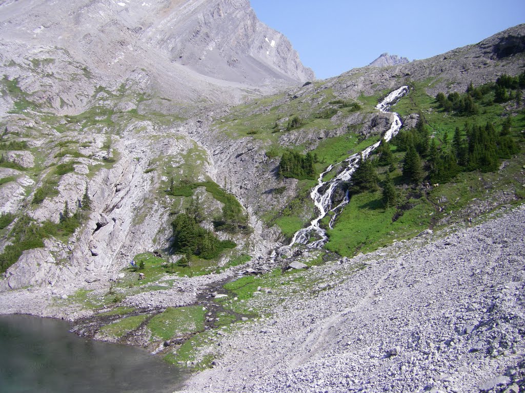 The stream from underground that feeds the Lower Headwall Lake from the Upper Headwall Lake by M Delong