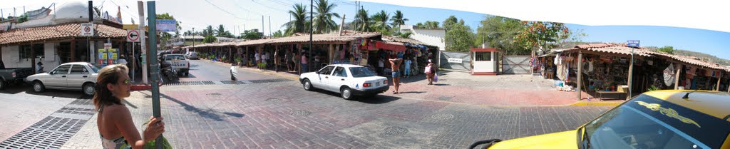 Zihuatanejo - through the markets to the beach by Mossdaleman142