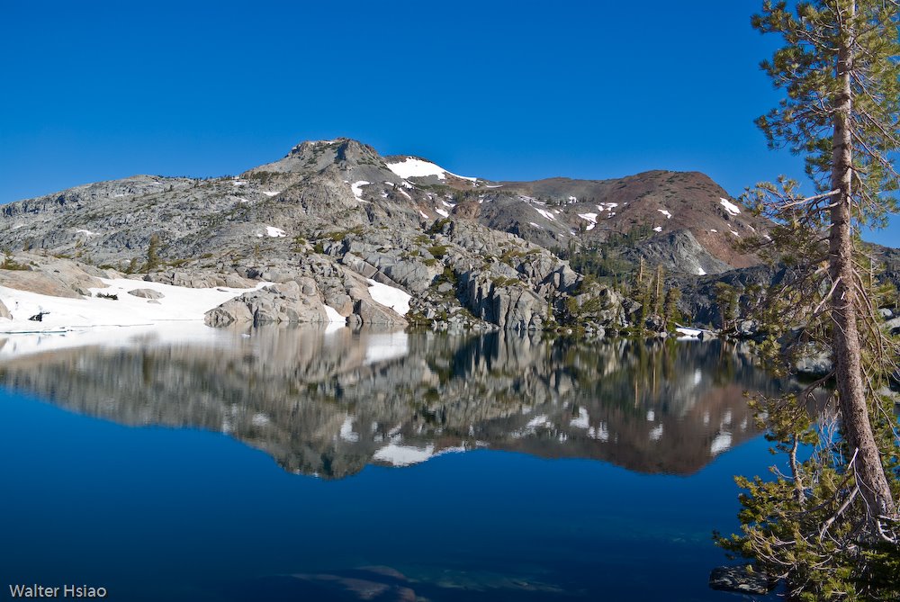 Lake LeConte by Walter Hsiao