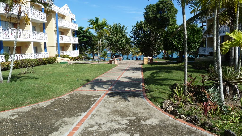 Hotasa Luperon Beach - Dominican Republic - formerly Best & Luperon Beach Hotels December 23 2010 around the complex by Gazinga