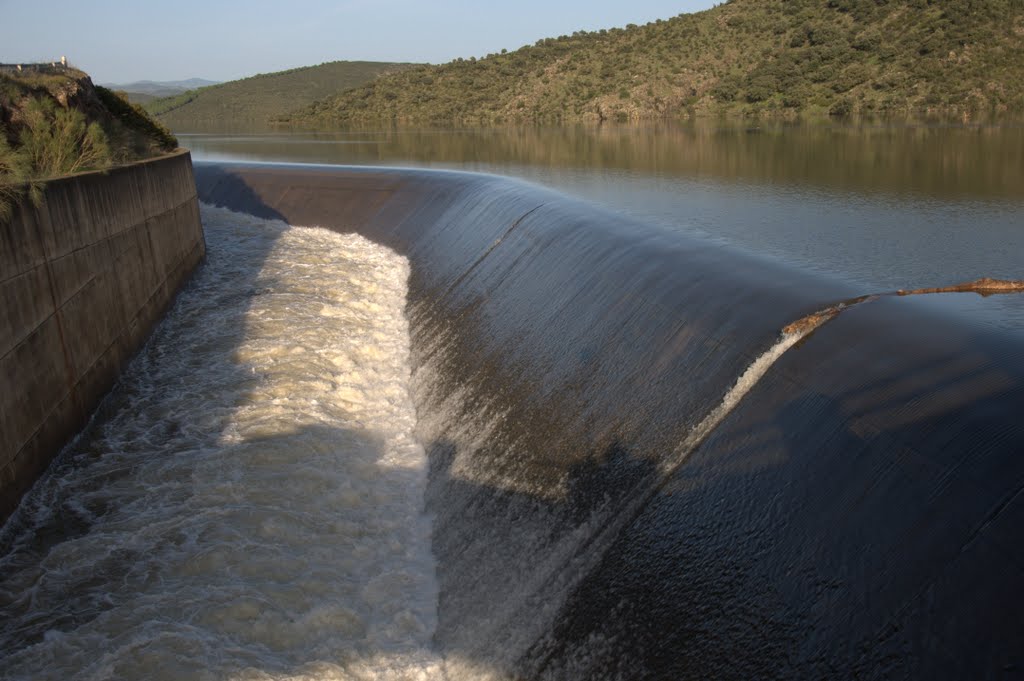 Pantano del Rumblar, Baños de la Encina by Joaquin Alejandre