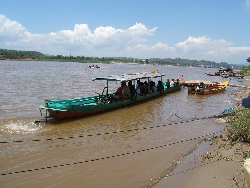 Boat Dock, Don Xao, Laos by ericb