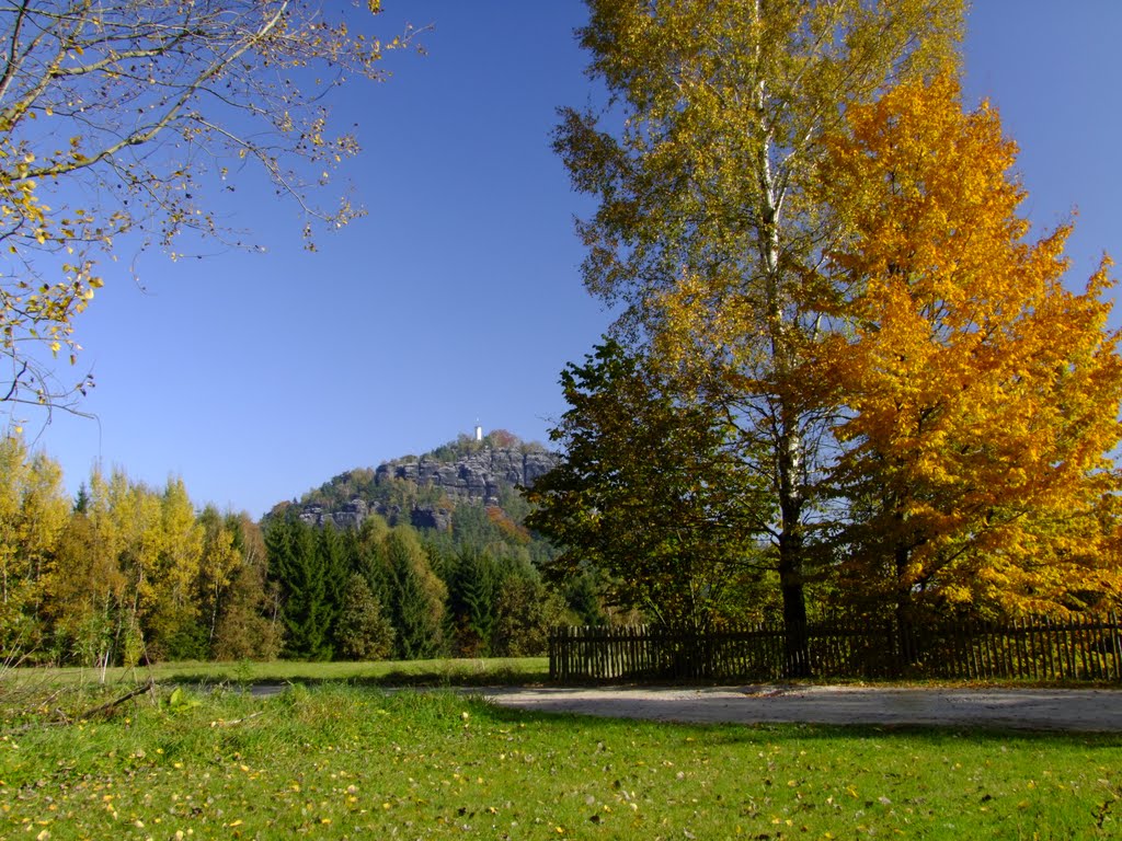 Blick auf Papststein im Herbst by Wölfi3