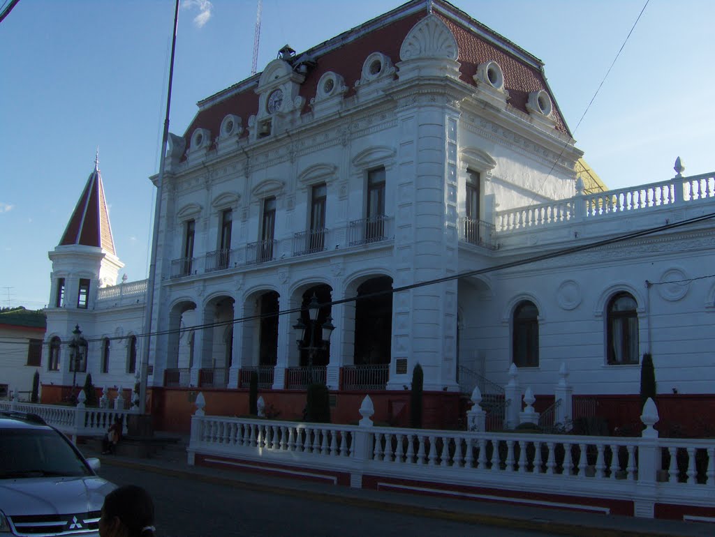 Bonito Palacio municipal de El Oro, Edo Mex. by salvadorgonzalez