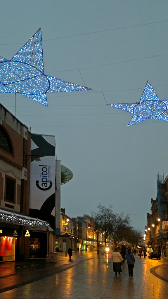 Christmas Decorations in Queen st. by filz123