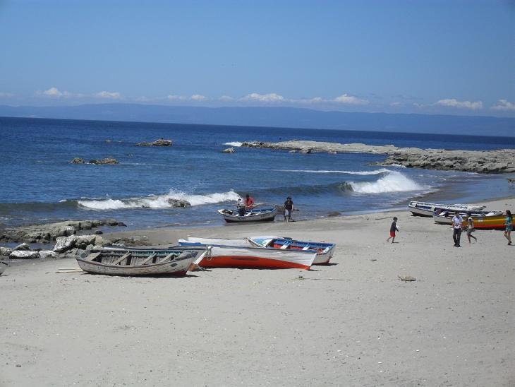 La playa de Lavapié by José Pedro Martínez