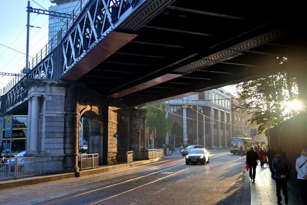 Dublín - Beresford Place, Liffey Viaduct [11.10.2010] by Jordi Peralta