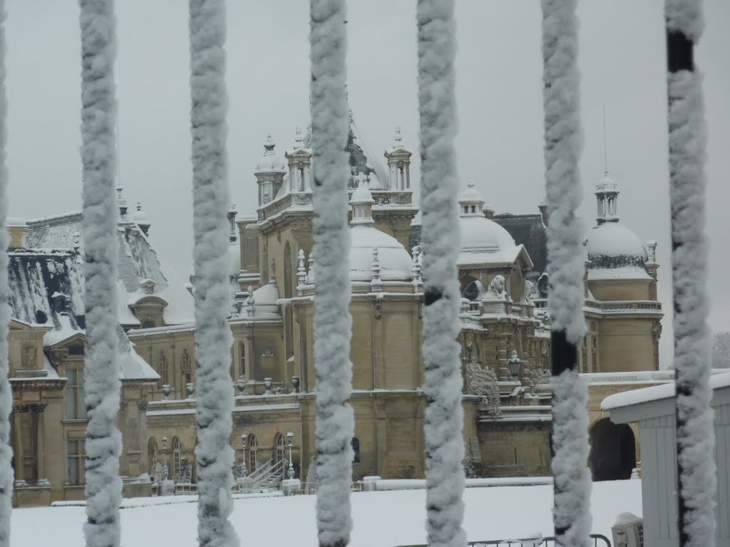 60500 Chantilly, France by Thierry Sautai