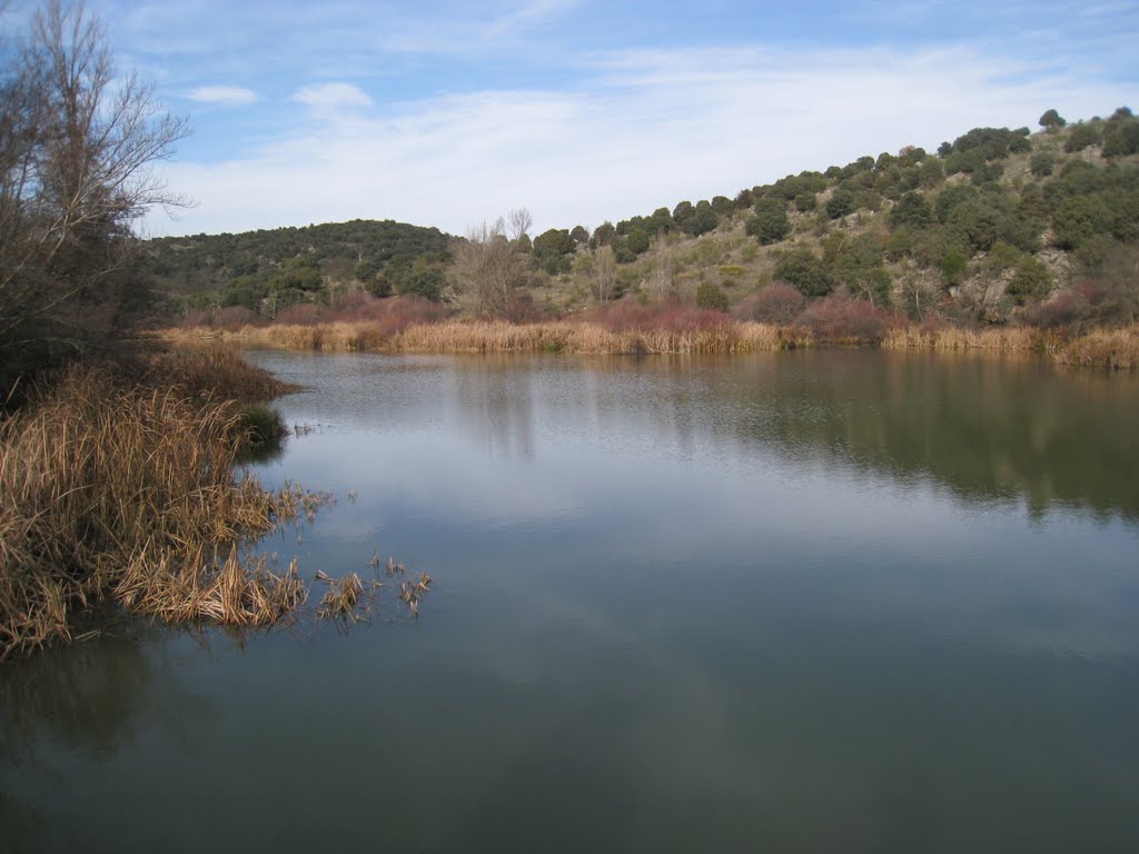 Aluencia old dam by javichuorozco@hotmai…