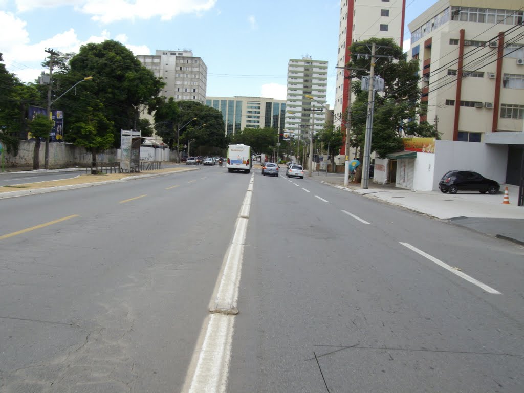 Rua Oitenta e Quatro Setor sul by carlos antonio coelh…