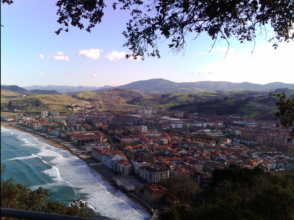 Zarautz Santa Barbaratik by Zarautz