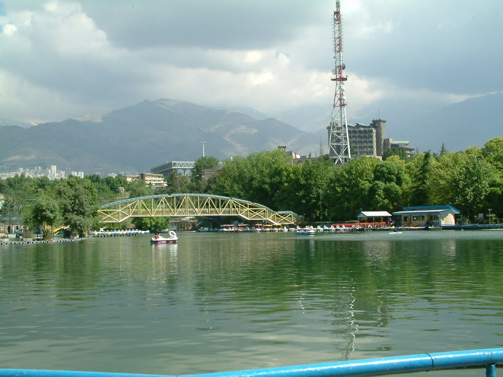 Mellat park's lake, Tehran by Ehsan Ansari