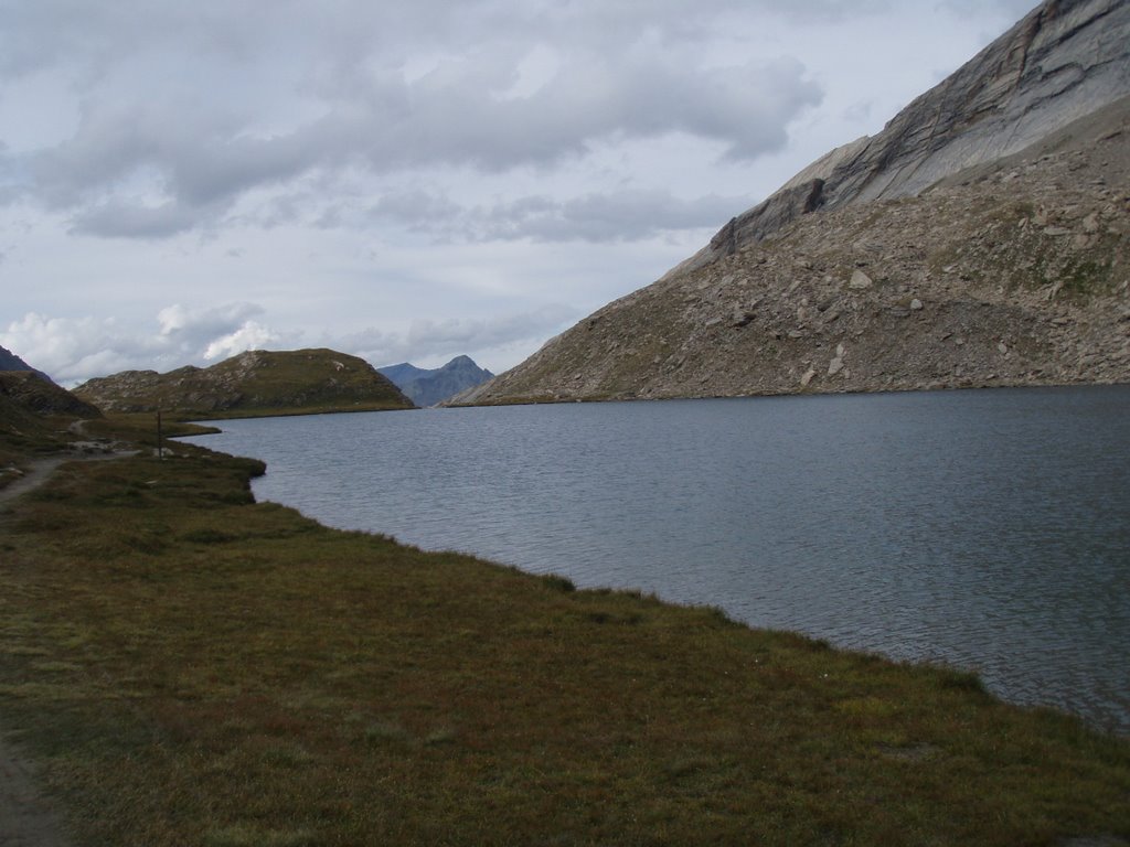 Lac Egorgéou et Tête du Pelvas by Chamois agile