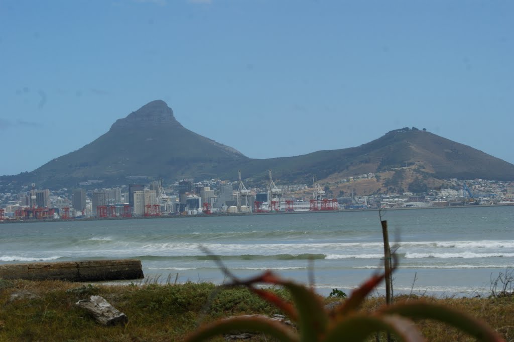 Lion's Head ,Signal Hill by K.K.K.