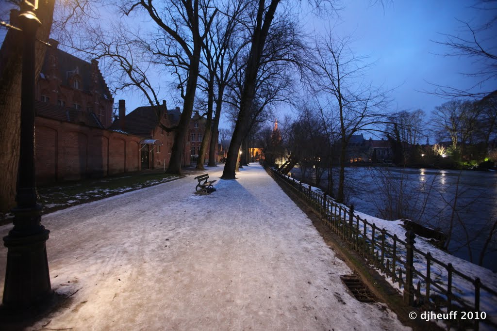 Begijnenvest, Brugge, Vlaams Gewest, Belgium by Dick Heuff