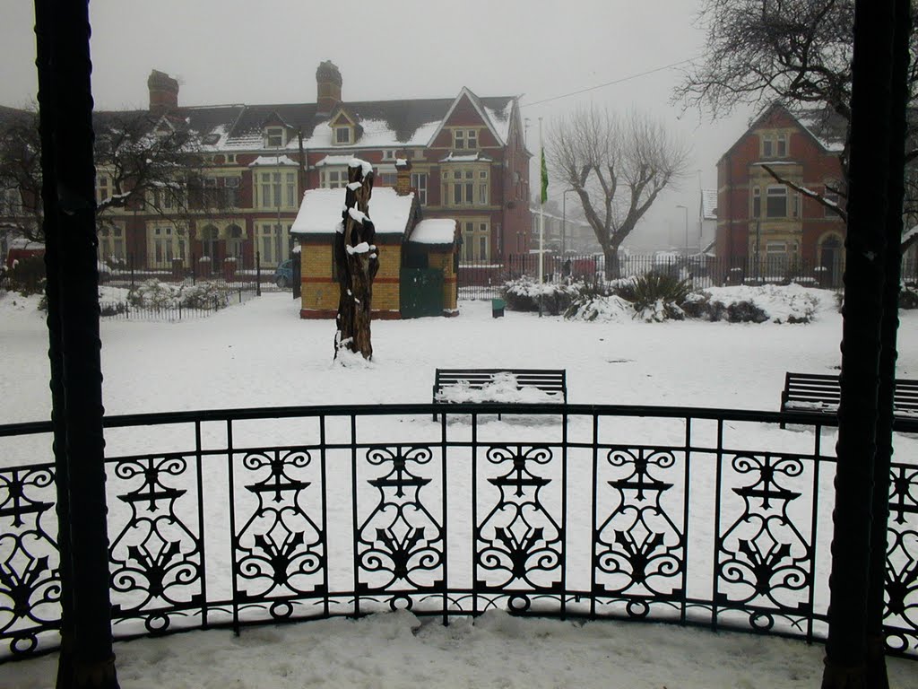 Grange gardens in winter 3 by fat-freddies-cat