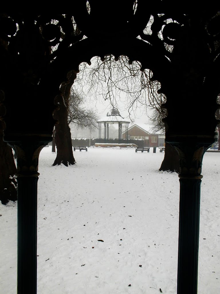 Grange gardens in winter 5 by fat-freddies-cat