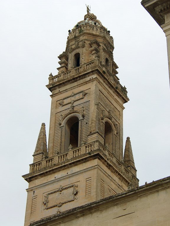 Il campanile - Piazza Duomo by Fabio Tommasi