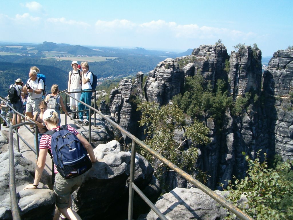 Winkelaussicht am Schrammsteine by bkrivanek