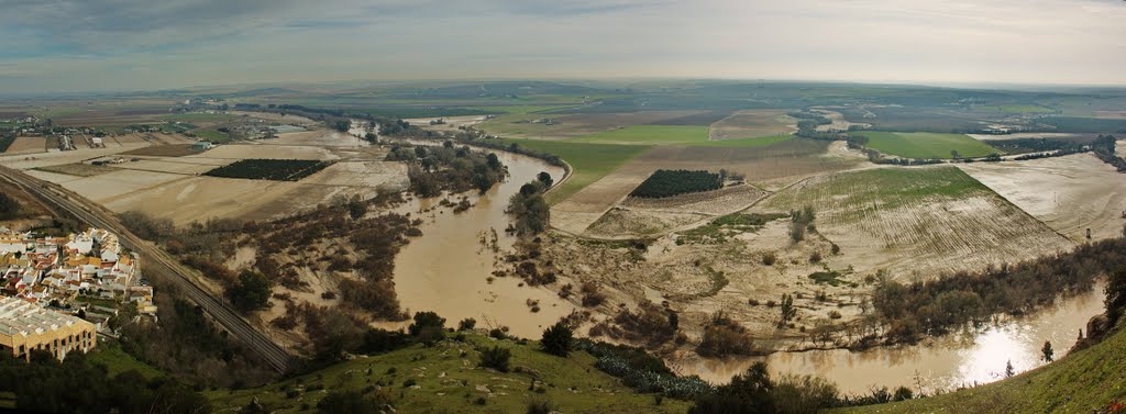 Guadalquivir desde Almodovar. Efecto de las inundaciones by juanmaherruzo