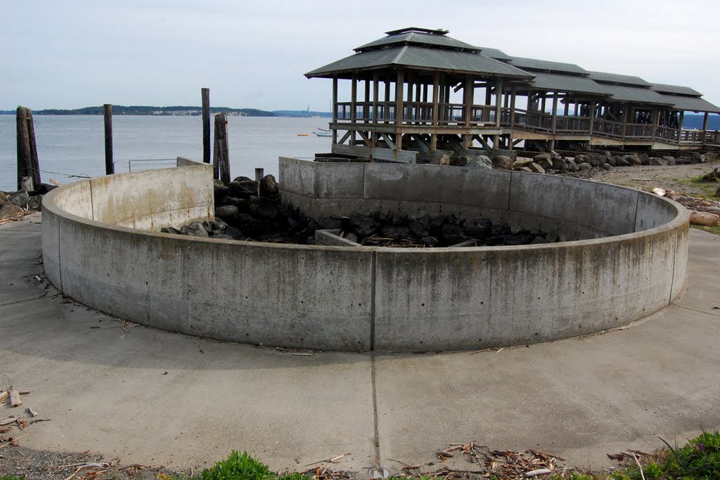 Art run amok: Port Townsend's Tidal Bowl / Tidal Clock - debris catcher by nwscubamom