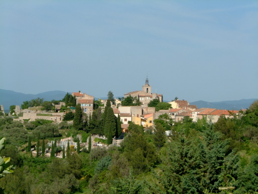 Vue sur Solliés Ville by Jean-Pierre Mourot