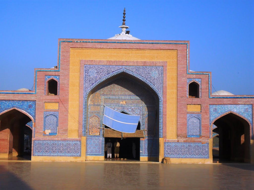 Shah Jahan Mosque by Bilal Tariq