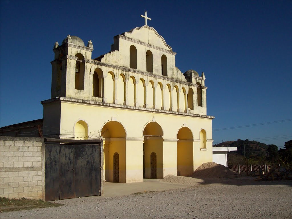 Iglesia de La Sierra by abel sanz