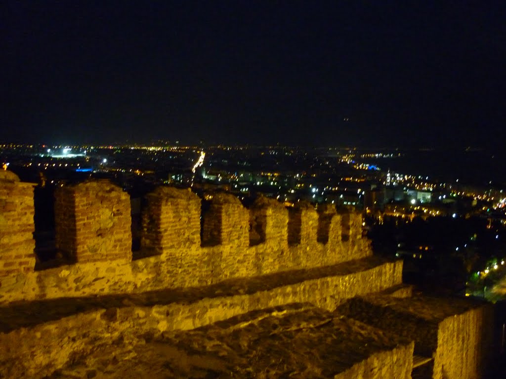 Thessaloniki, Greece by dudakoss