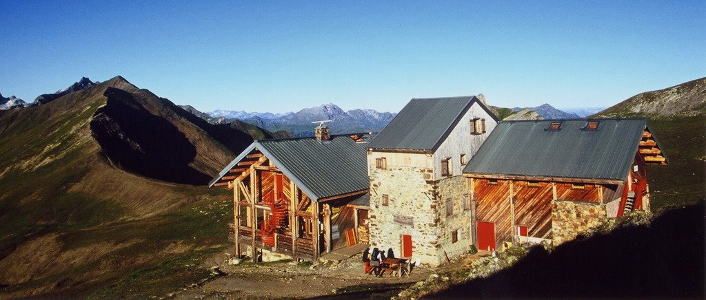 Refuge de la Croix du Bonhomme 2443m by Fabien Bazire