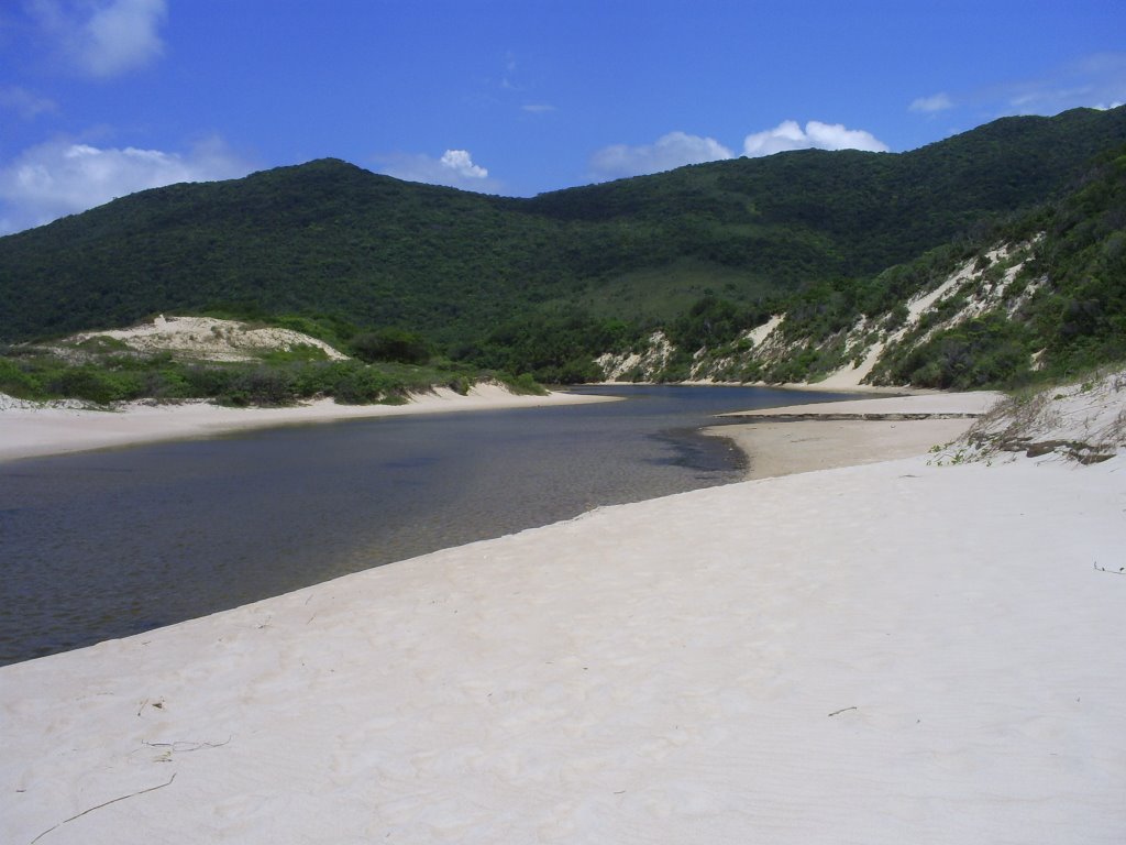 Lagoinha do Leste by Jóe José Dias