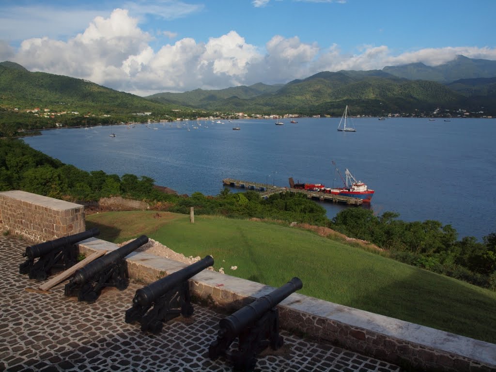 Les cannons de Fort Shirley gardent la baie de Portsmouth by planetair