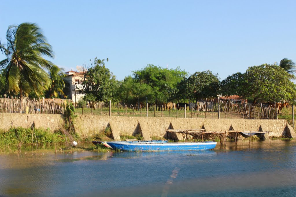 Lago proximo a Pendencias by Wilson Alcaras