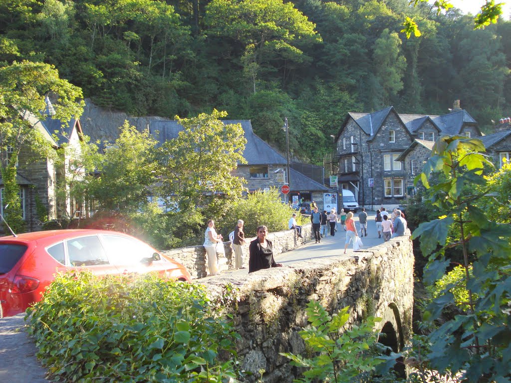 Betws-y-Coed LL24, UK by NH Samarasinghe