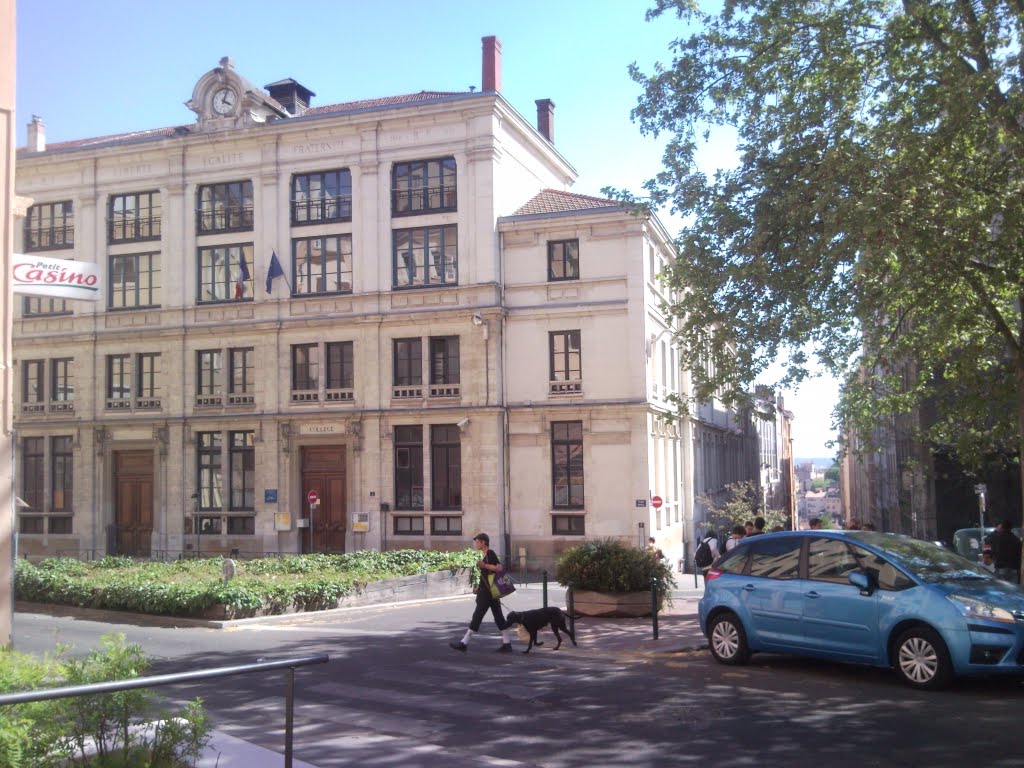 Collège François Truffaut by genev_Tabouis