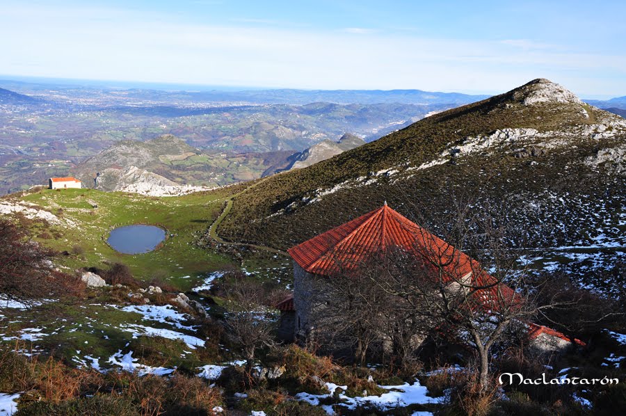 La Majada de las Capillas (Monsacro - Mostayal Principado de Asturias) by MacLantarón