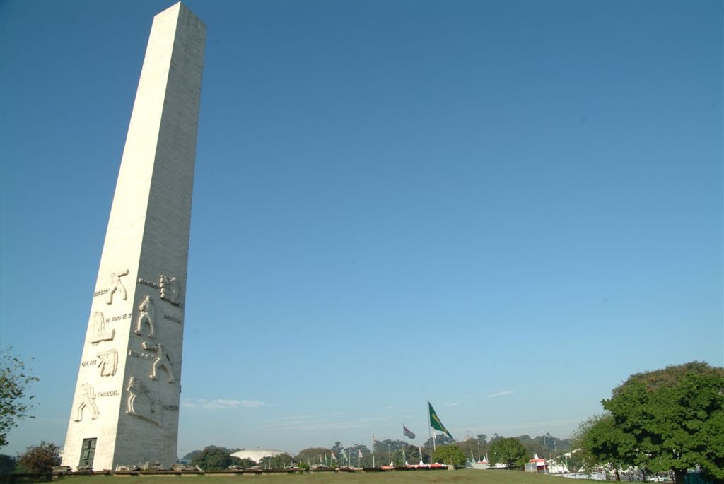 Obelisco de São Paulo by fotógrafo Reinaldo R…