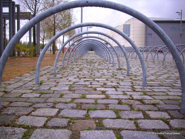 DIE WATERFRONT, ehemals SPACEPARK BREMEN, das größte STEUERGELDGRAB IN BREMEN by Heinz.Bock