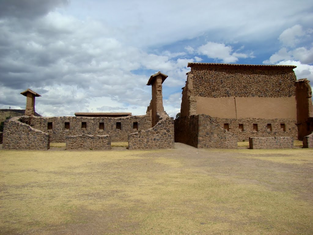 Raqchi, les habitations des prêtres (alt 3485 m) by frédéric429