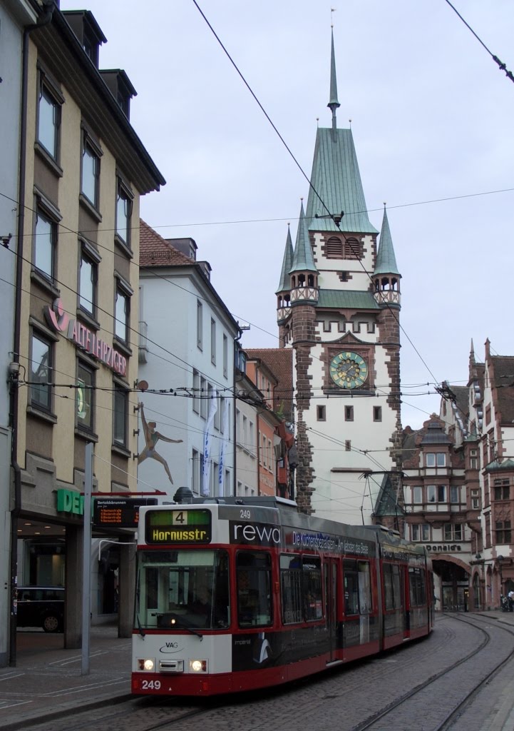 Die Kaiser-Joseph-Straße in Freiburg. by Dierk Lawrenz