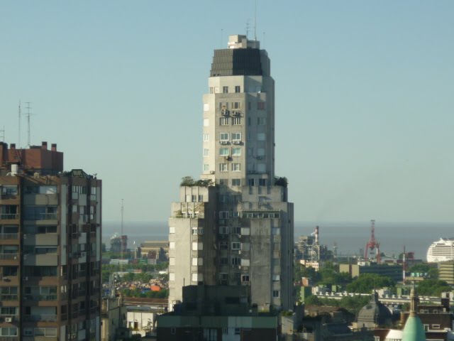 Edificio Kavanah desde Cordoba y San Martin by jlocaciones