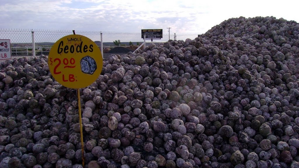 Pile of Geodes, Holbrook, AZ by Aknjp