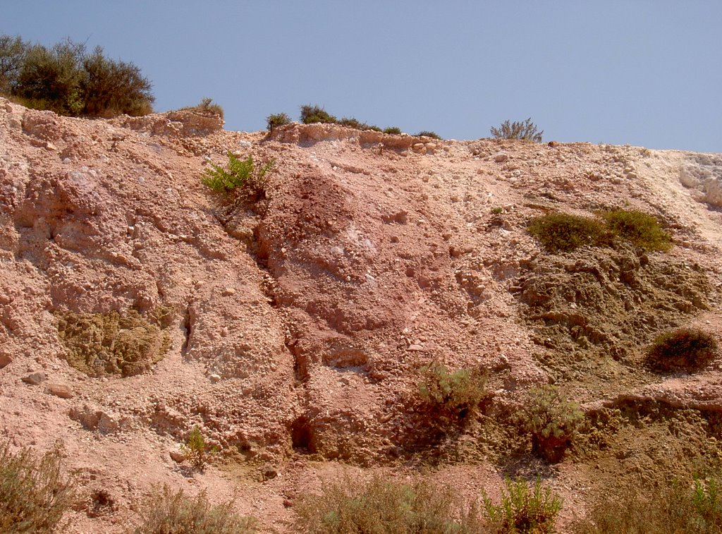 Pink lava rocks - kaolin by Marie-Sylvie DHENIN