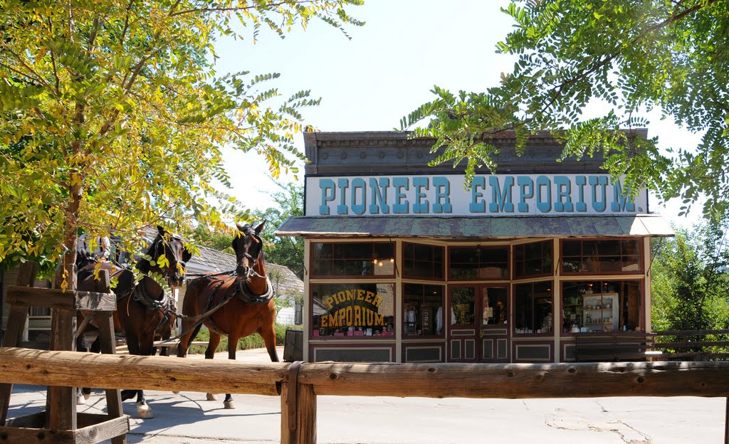 Columbia; Pioneer Emporium by Phil Nieto