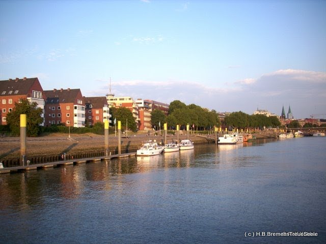 Die Weser in Bremen, Blick auf das Stephaniviertel by Heinz.Bock