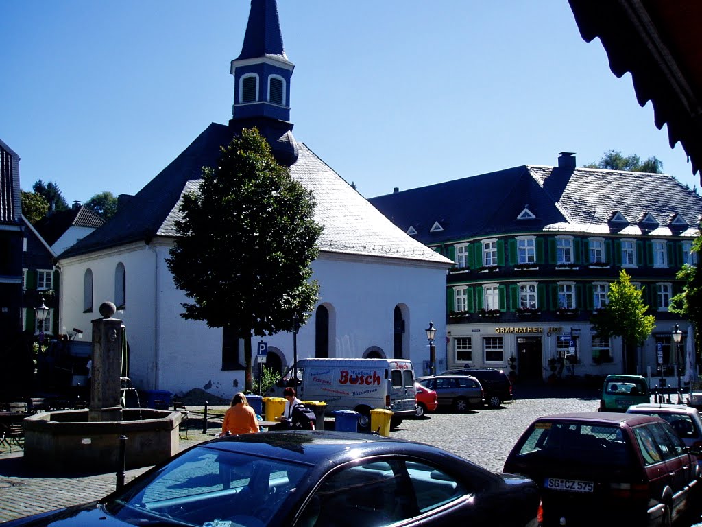 Ev. Kirche in Solingen-Gräfrath (Sept. 2005) by Heinz Gansweidt