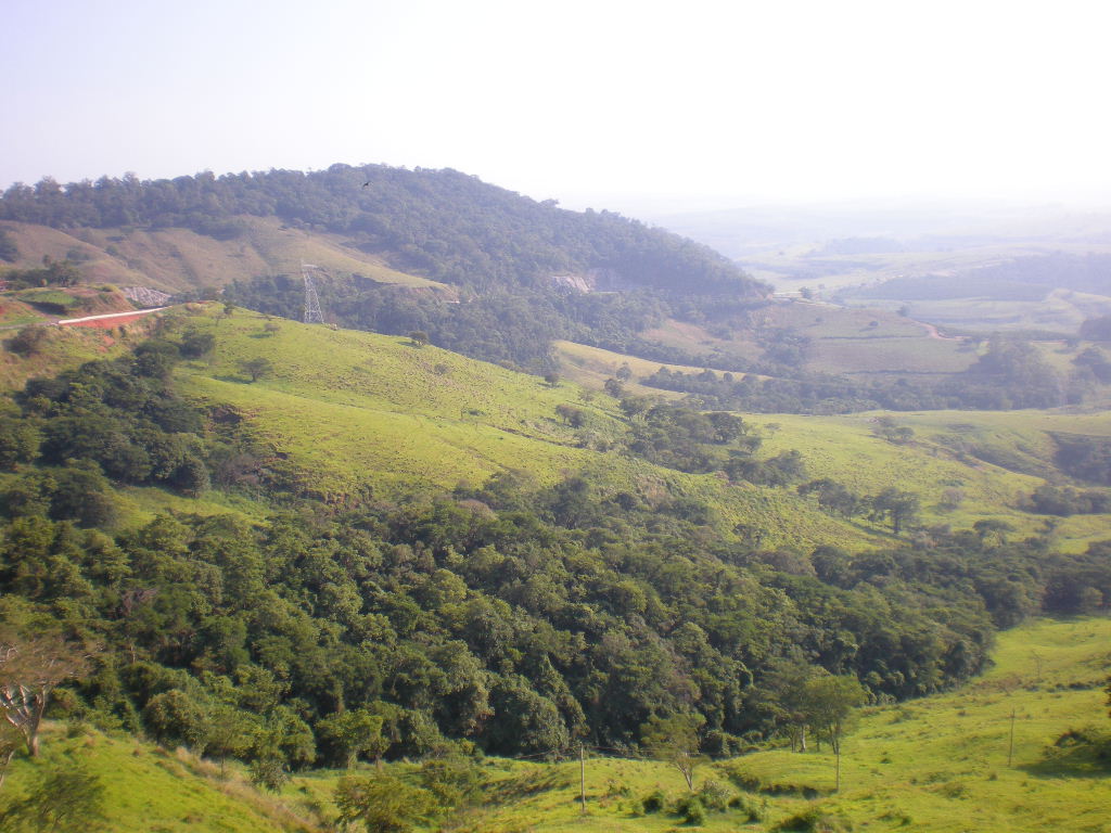 Vista da Serra de Botucatu - SP. Foto Zezão Pontes by Zezão Pontes